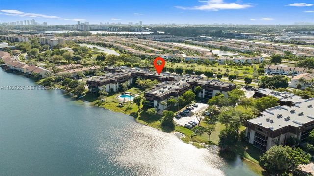 661 NE 195th St 408, Miami, FL 33179