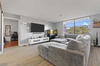 661 NE 195th St 408, Miami, FL 33179