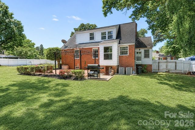 820 Woodland Road, Statesville, NC 28677