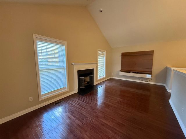 5705 Hampshire Lane, Ypsilanti, MI 48197