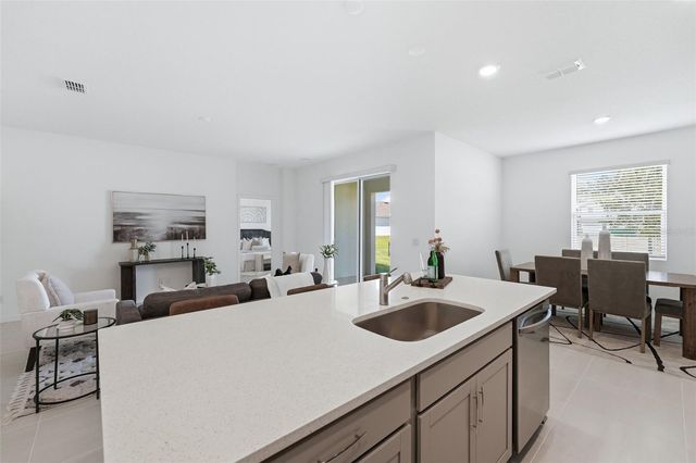 717 FARFIELDS STREET, Deland, FL 32724