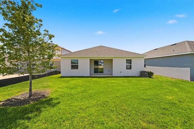 717 FARFIELDS STREET, Deland, FL 32724