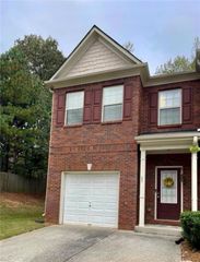 4000 Labrador Way, Lilburn, GA 30047
