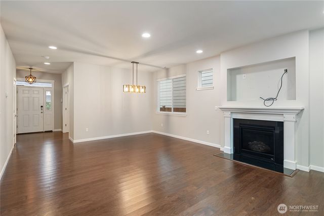 10483 Sentinel Drive, Gig Harbor, WA 98332