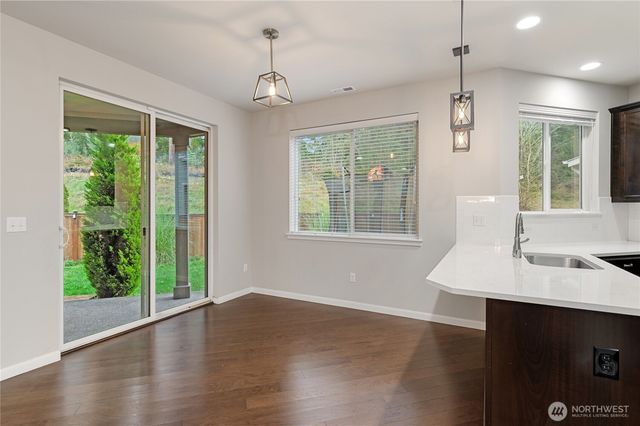 10483 Sentinel Drive, Gig Harbor, WA 98332