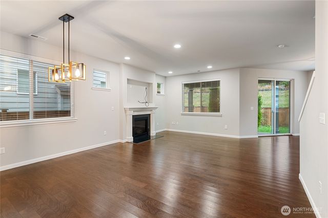 10483 Sentinel Drive, Gig Harbor, WA 98332