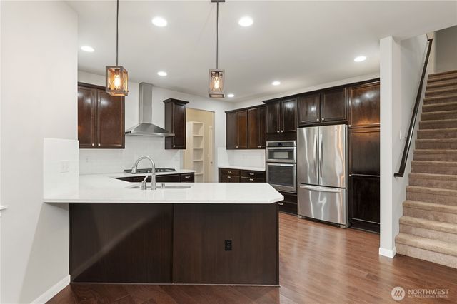 10483 Sentinel Drive, Gig Harbor, WA 98332