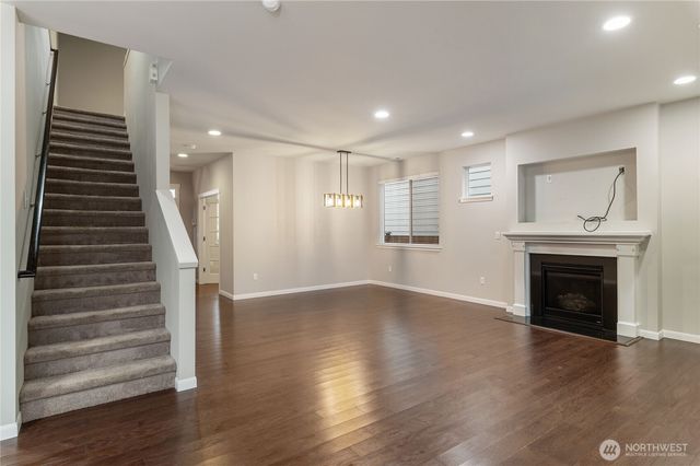 10483 Sentinel Drive, Gig Harbor, WA 98332