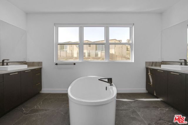 20056 W Mersey Lane, Porter Ranch, CA 91326