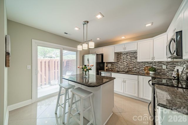 9226 Four Mile Creek Road, Charlotte, NC 28277