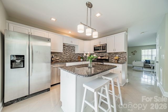 9226 Four Mile Creek Road, Charlotte, NC 28277