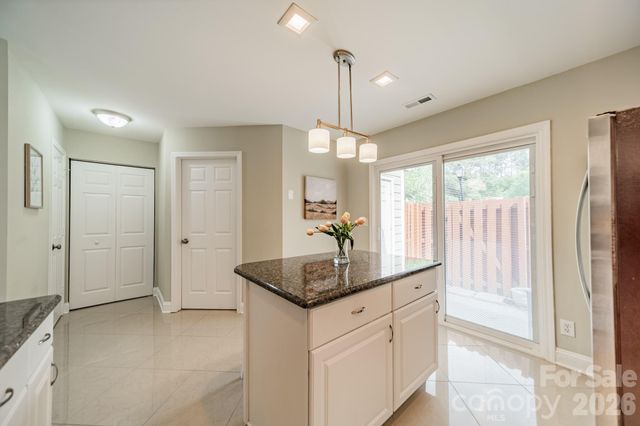 9226 Four Mile Creek Road, Charlotte, NC 28277