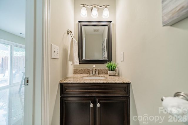 9226 Four Mile Creek Road, Charlotte, NC 28277