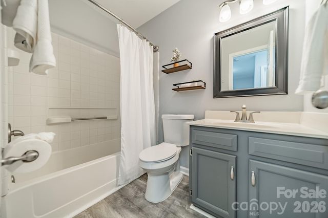 9226 Four Mile Creek Road, Charlotte, NC 28277