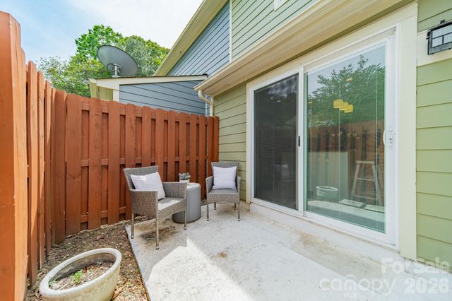 9226 Four Mile Creek Road, Charlotte, NC 28277