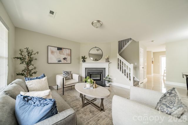 9226 Four Mile Creek Road, Charlotte, NC 28277