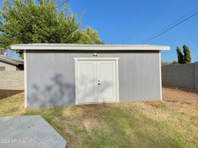 1646 E Jarvis Avenue, Mesa, AZ 85204