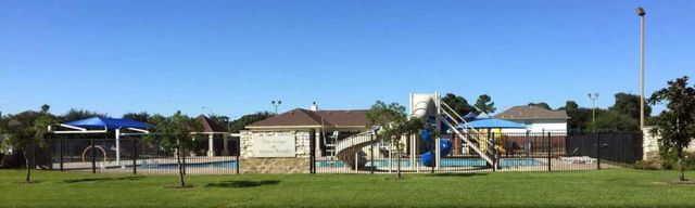 18126 Stone Trail Manor Drive, Humble, TX 77346