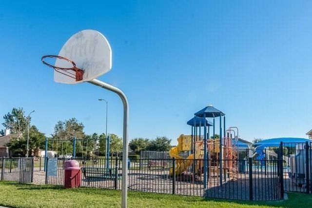 18126 Stone Trail Manor Drive, Humble, TX 77346