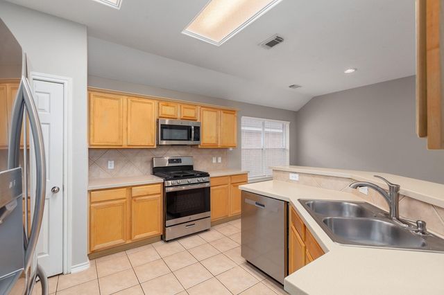 18126 Stone Trail Manor Drive, Humble, TX 77346