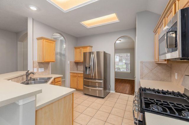 18126 Stone Trail Manor Drive, Humble, TX 77346