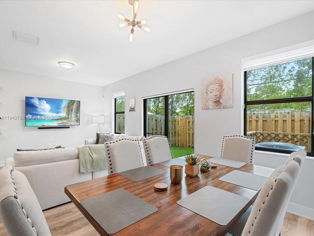 20626 NE 2nd Ct, Miami, FL 33179