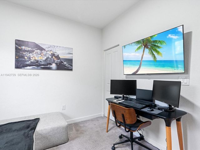 20626 NE 2nd Ct, Miami, FL 33179