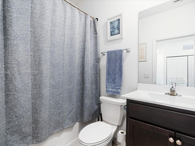 20626 NE 2nd Ct, Miami, FL 33179