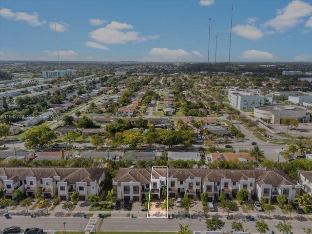 20626 NE 2nd Ct, Miami, FL 33179