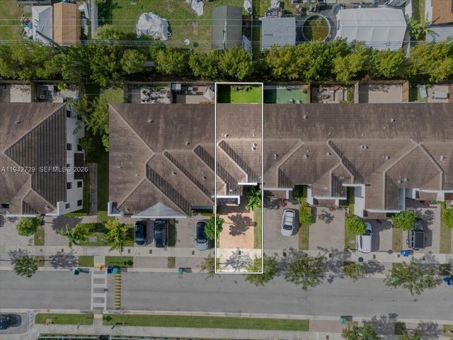 20626 NE 2nd Ct, Miami, FL 33179