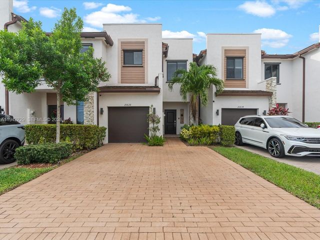 20626 NE 2nd Ct, Miami, FL 33179