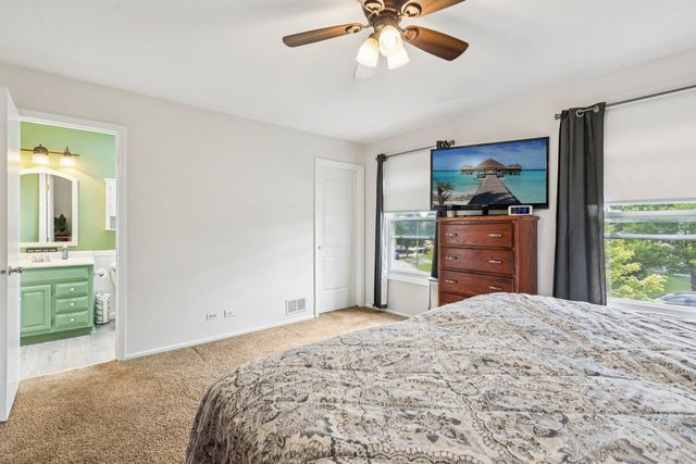 29W730 Wembly Drive, Warrenville, IL 60555