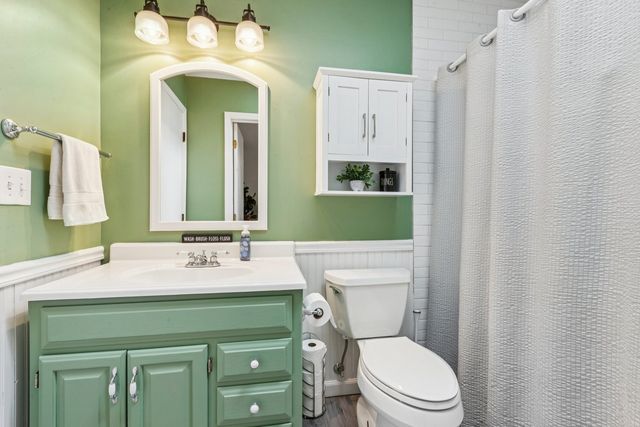 29W730 Wembly Drive, Warrenville, IL 60555