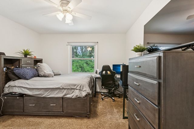 29W730 Wembly Drive, Warrenville, IL 60555
