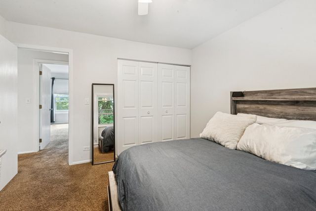 29W730 Wembly Drive, Warrenville, IL 60555