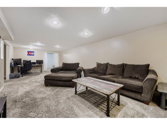 8906 Oakwood St, Westminster, CO 80031