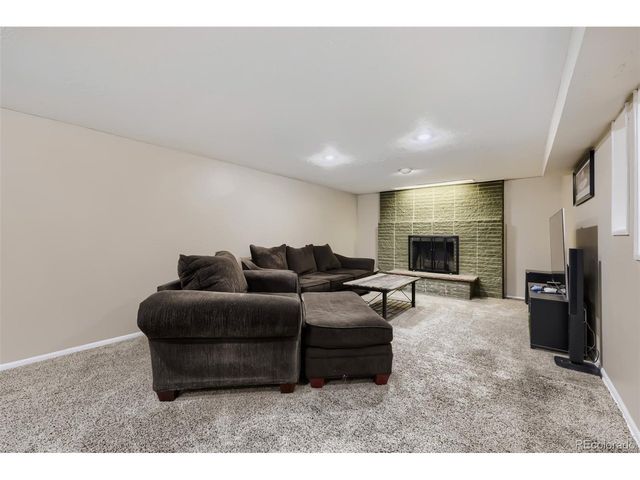 8906 Oakwood St, Westminster, CO 80031