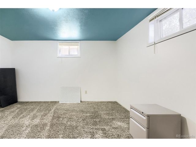 8906 Oakwood St, Westminster, CO 80031