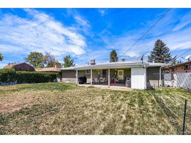 8906 Oakwood St, Westminster, CO 80031