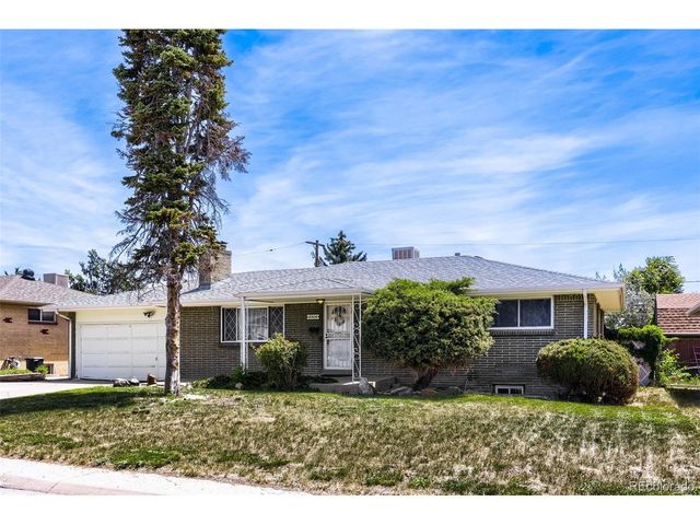 8906 Oakwood St, Westminster, CO 80031