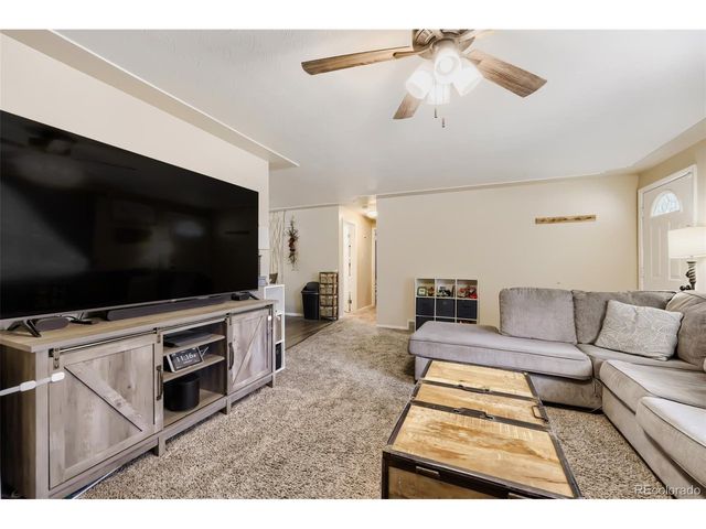 8906 Oakwood St, Westminster, CO 80031