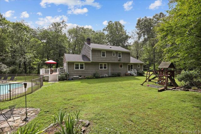 149 Brook Farm Road E, Bedford, NY 10576