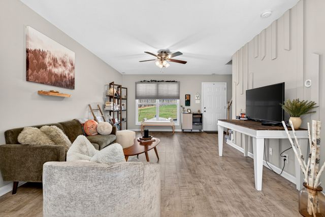 1213 Cottonwood Dr, Clarksville, TN 37040