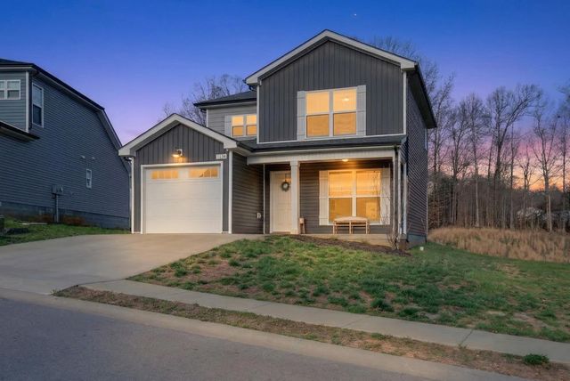 1213 Cottonwood Dr, Clarksville, TN 37040