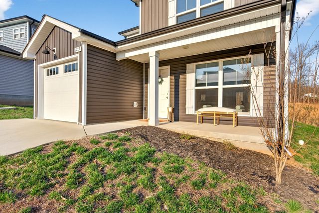 1213 Cottonwood Dr, Clarksville, TN 37040