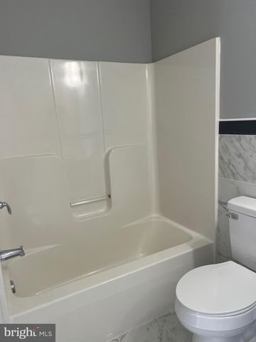55 GLACIER DR, Berlin, NJ 08009