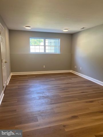 55 GLACIER DR, Berlin, NJ 08009