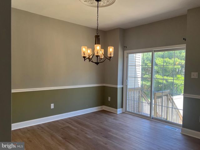 55 GLACIER DR, Berlin, NJ 08009