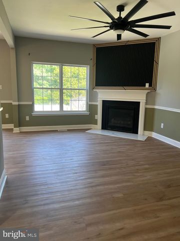 55 GLACIER DR, Berlin, NJ 08009
