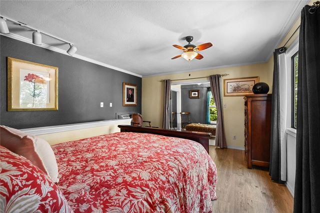 325 Ridge Road, Eureka Springs, AR 72631